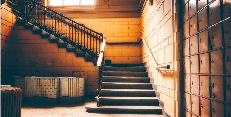 Treppe ohne Behindertenlift